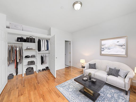 3rd image of 657 Meeker Ave APT 3