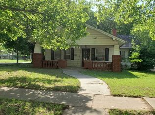 1228 S 7th St, Chickasha, OK 73018