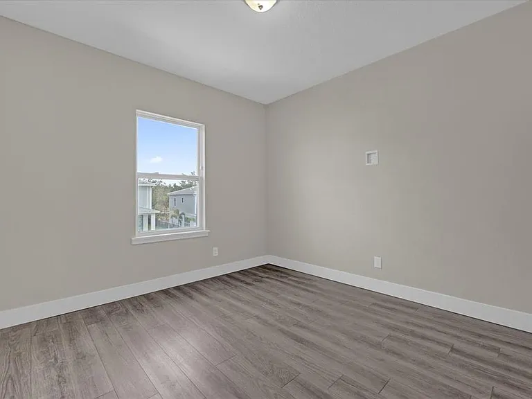 7838 Spectrum Dr — Photo 18