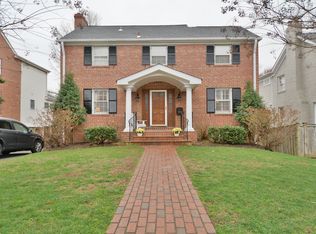 4520 Harling Ln, Bethesda, MD 20814