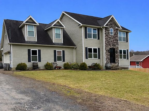 3rd image of 1544 Tulip Ln