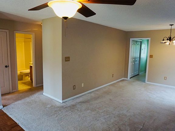3rd image of 313 Tylers Way