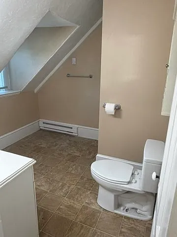 325 Adams St #5 — Photo 8