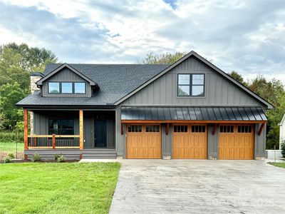 210 Mavrick Dr, Mills River, NC, 28759