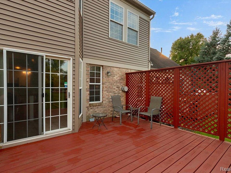 3947 Hunters Cir E, photo 28
