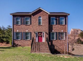 1049 Longview Rd, Roanoke, VA 24018