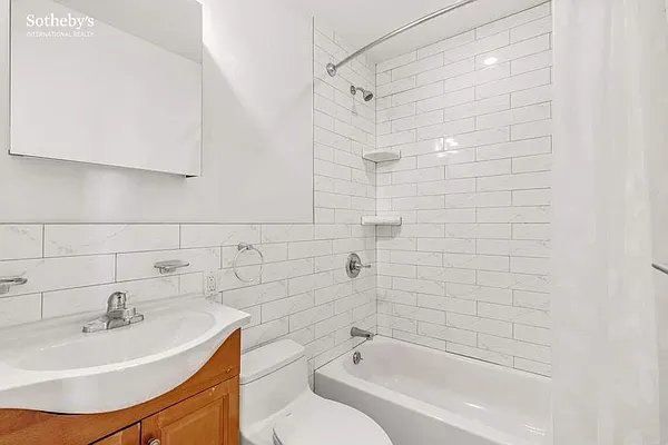 Rented by Sotheby's International Realty | media 17