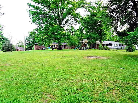 5th image of 46 Deepwood Dr
