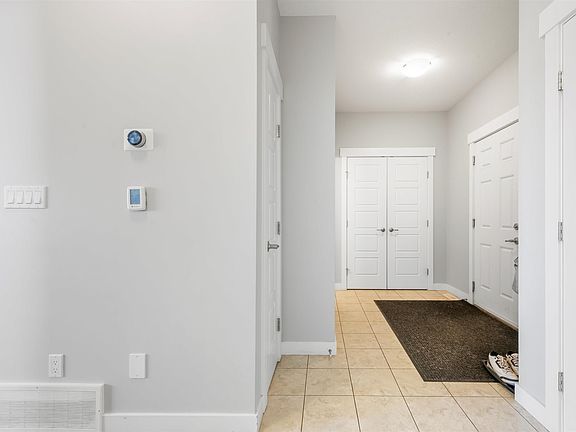 4th image of 607 40th St SW