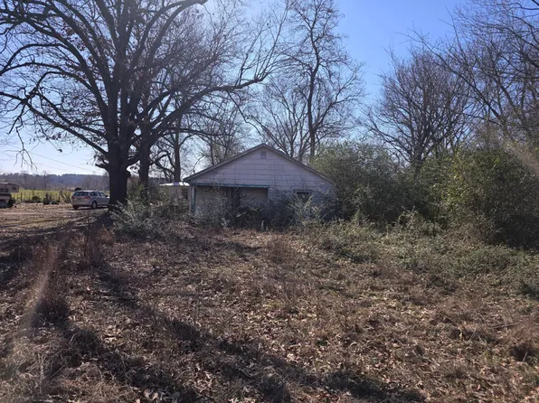 708 SE 7th St, Antlers, OK 74523