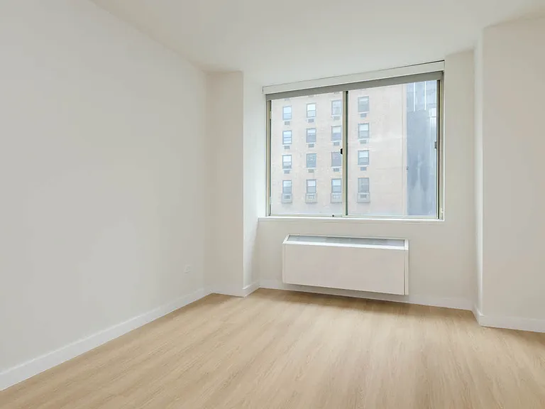 305 W 50th St #19C — Photo 20