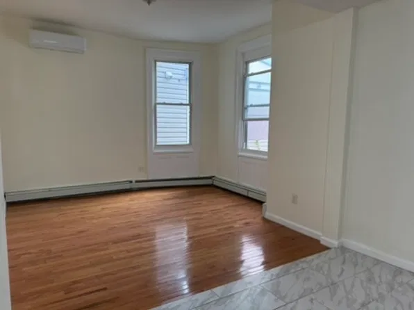 (undisclosed Address), Bronx, NY 10458