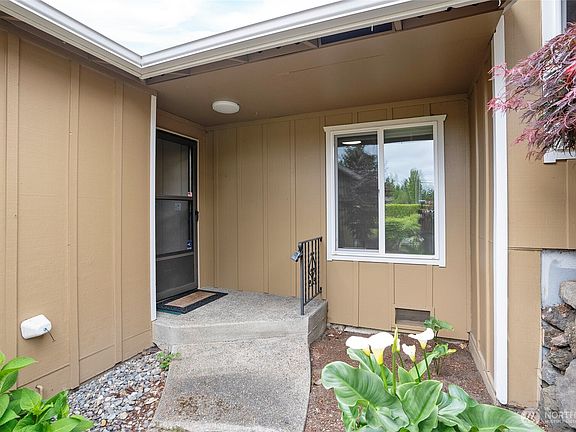 4th image of 7117 40th St w #29