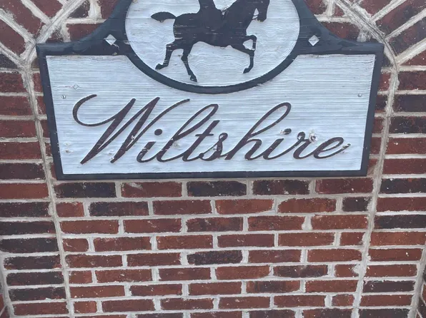 389 Wiltshire Dr, Johnson City, TN 37615