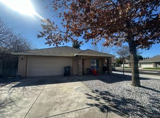 1400 Apple Ln, Turlock, CA