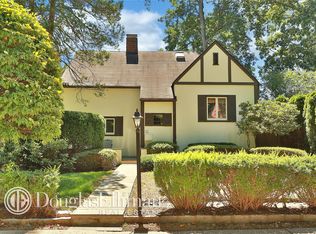 1117 Washington Ave, Pelham, NY 10803