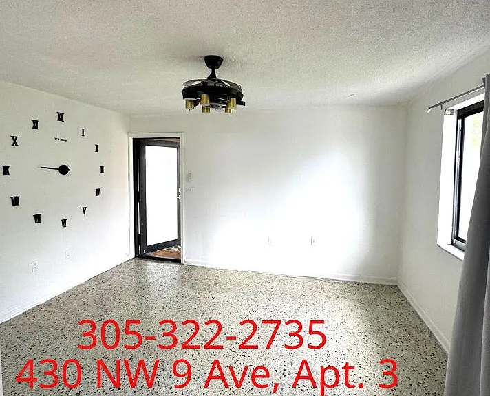 430 NW 9th Ave #3 — Photo 1