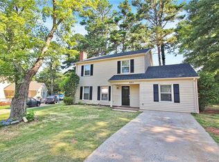 6811 Sun Ray Ct, Charlotte, NC 28212