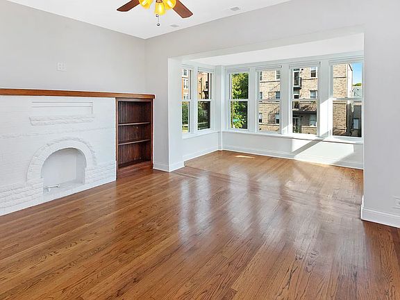 3rd image of 3122 N Damen Ave #2