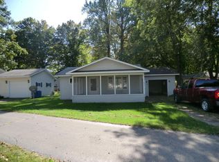 931 Joseph Dr, Quincy, MI 49082
