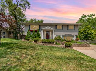 1320 Jefferson Rd, Hoffman Estates, IL 60169