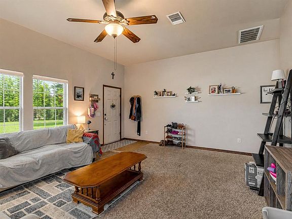 4th image of 18512 Piedra Dr