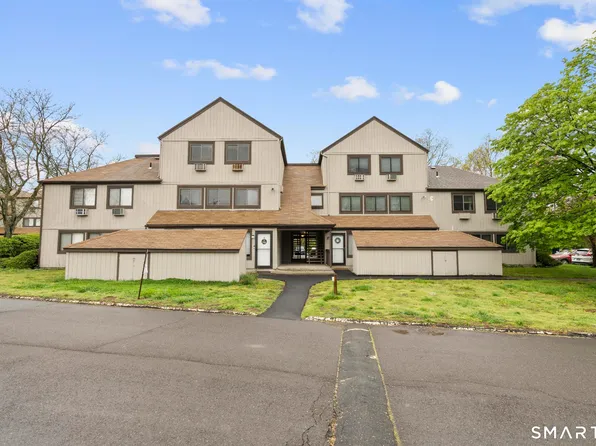 10 Pineview Drive #C, Branford, CT 06405
