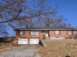 6400 E 56th St, Kansas City, MO 64129