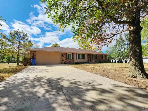 3539 NW 45th Pl, Topeka, KS 66618