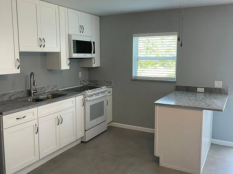3600 Aurora Rd #A — Photo 10