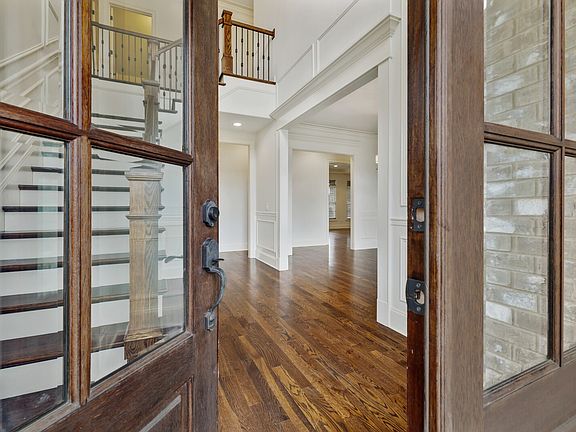 5th image of 1718 McKinley Pl