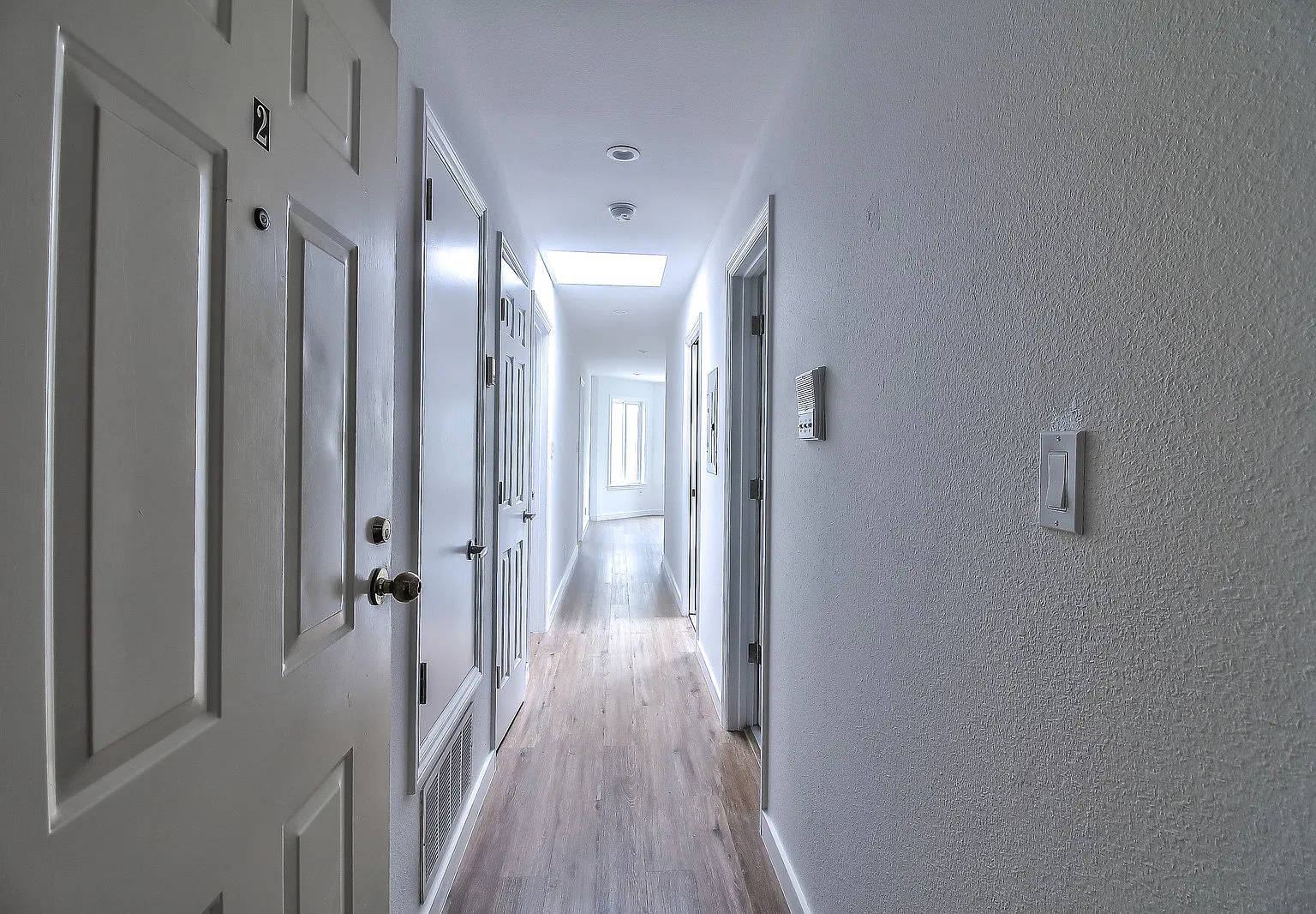 Irving 915-917 — Photo 2