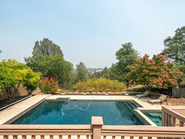 2535 Ruby Ct — Photo 11