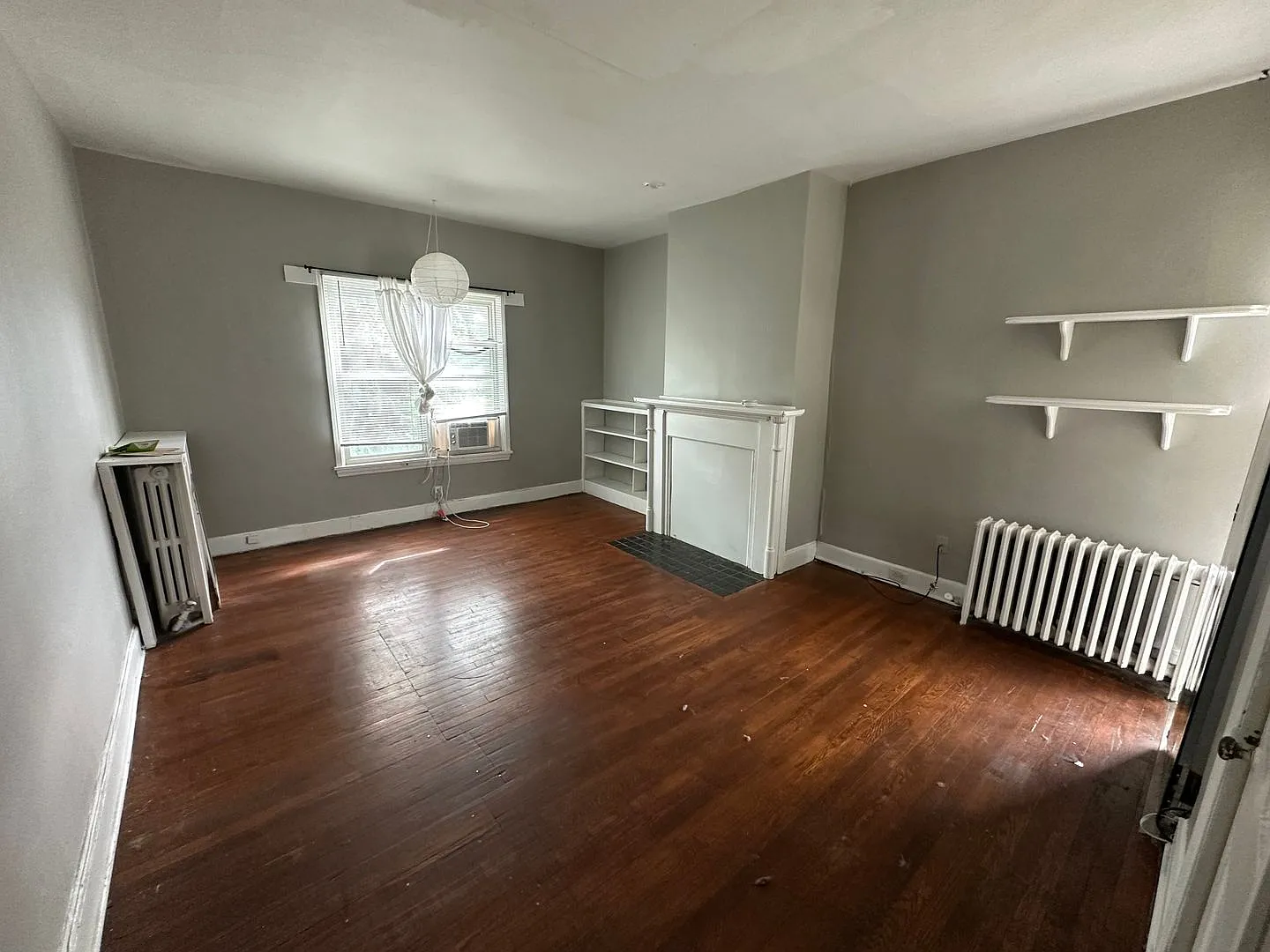 W 6th 304-314 MLR — Photo 2