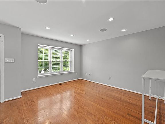 4th image of 14505 Skipton Ct
