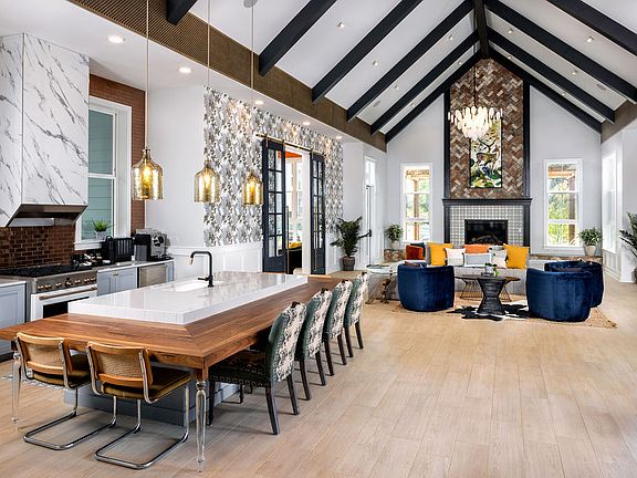 Clubroom - Kitchen 2