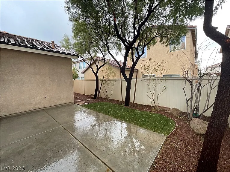 10841 Paradise Rd — Photo 34