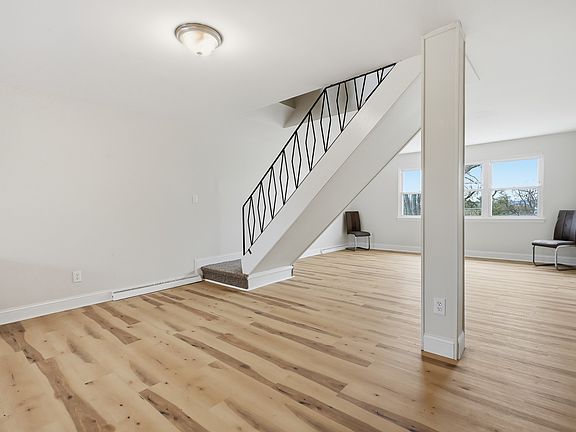 2nd image of 111 Oakmont Dr