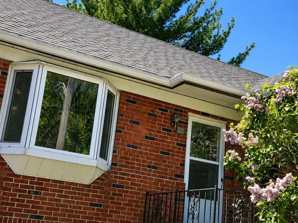 29 Codsell Ave, Toronto, ON M3H 3V7