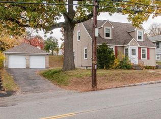 64 Beacon St, Lawrence, MA 01843