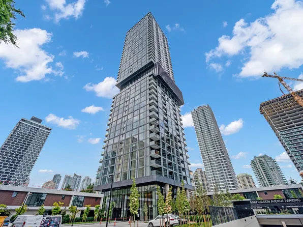 5987 Wilson Ave #309, Burnaby, BC V5H 4R8