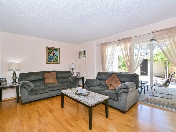 4th image of 1605 Greenport Ave APT E