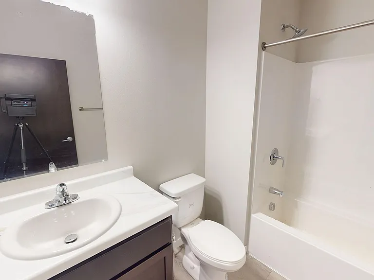 Pioneer Apartments & Townhomes — Photo 20