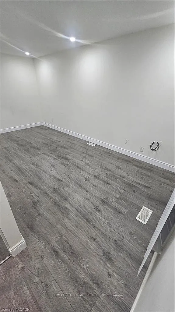 3 bed, $2,150 — Photo 4