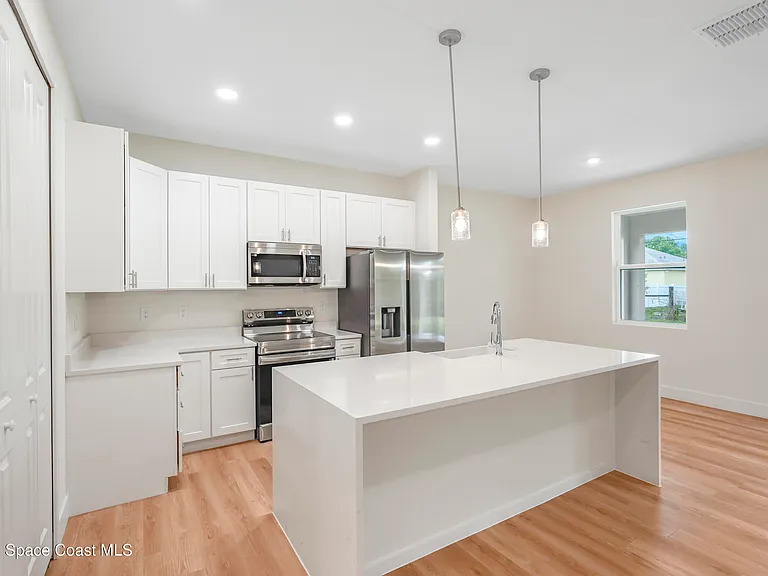 1041 Wesberry St SE — Photo 9