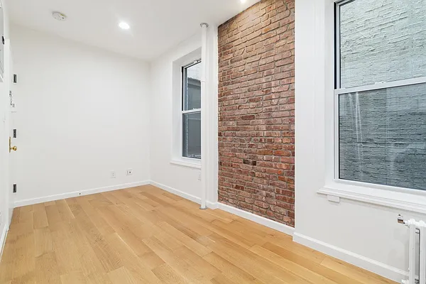 Rented by Kleier Residential | media 5