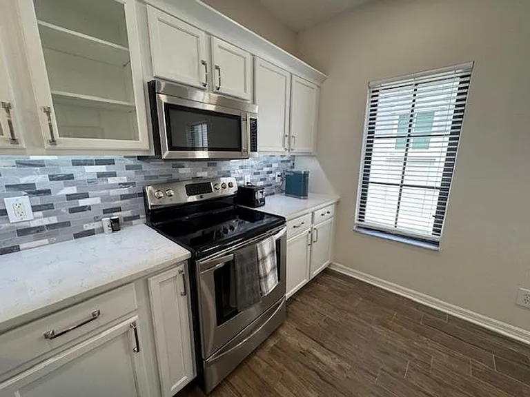 906 Pawstand Rd — Photo 15