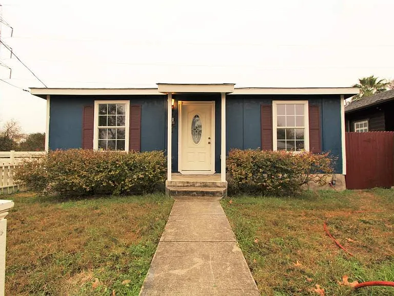 Alice Fay Ave — Photo 10