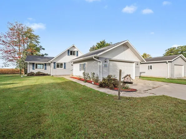2800 E Booth Rd, Au Gres, MI 48703