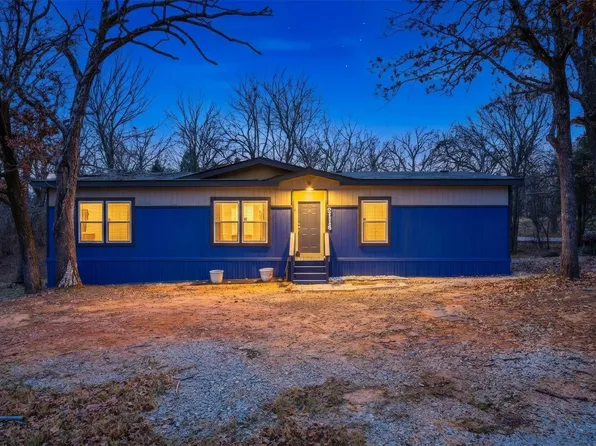 2114 Hickory St, Mabank, TX 75156